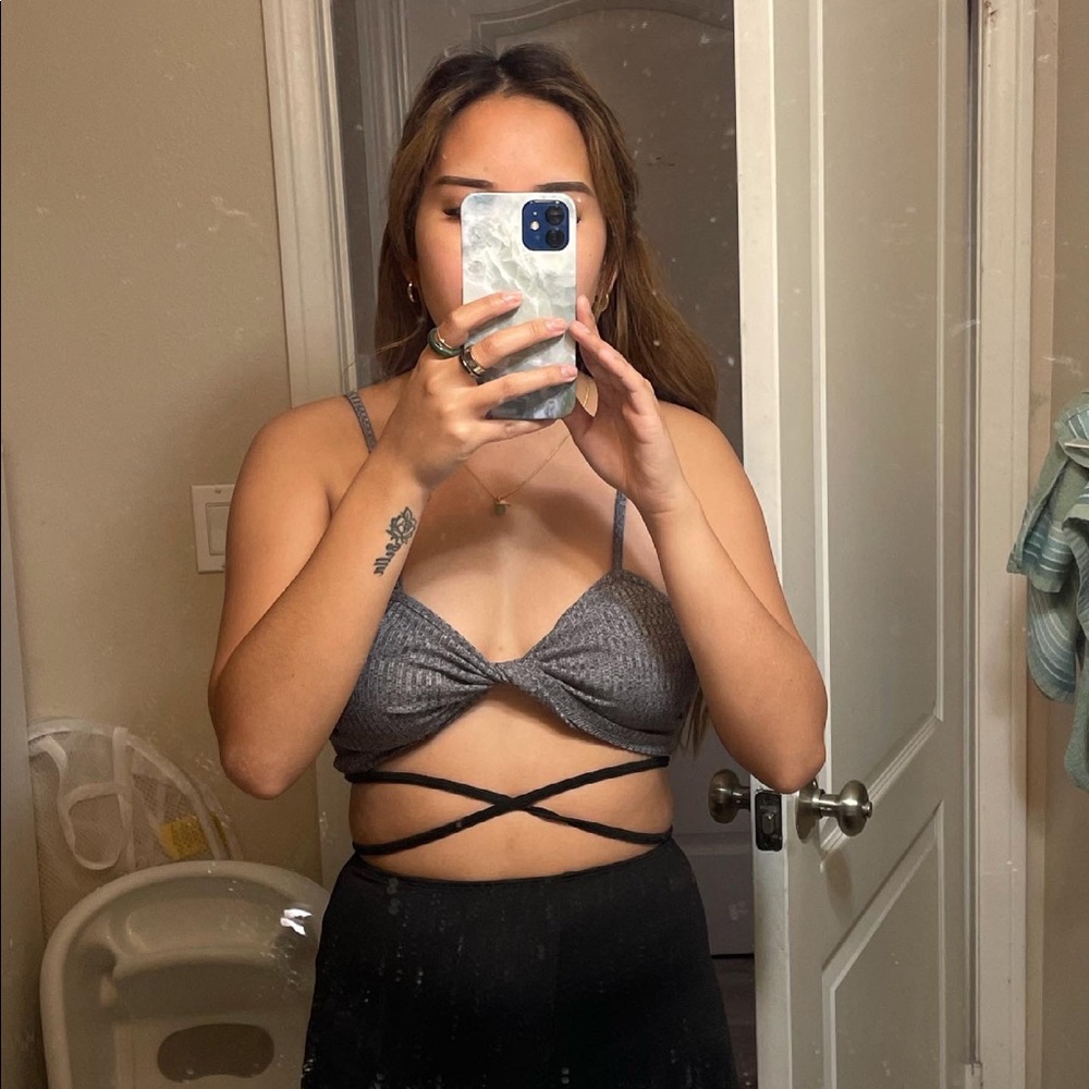 Meet your Posher, Aiza